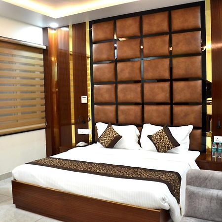 Fabhotel Roselle Inn Lucknow Bagian luar foto