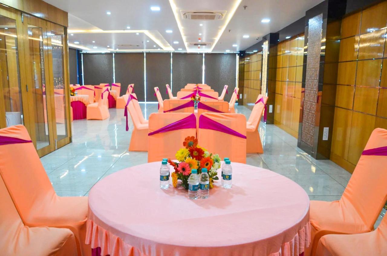 Fabhotel Roselle Inn Lucknow Bagian luar foto