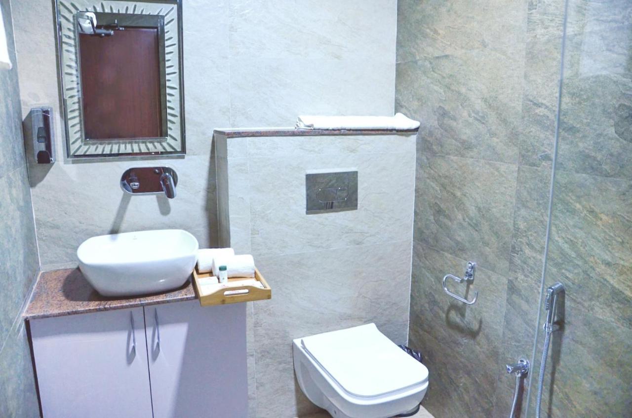 Fabhotel Roselle Inn Lucknow Bagian luar foto